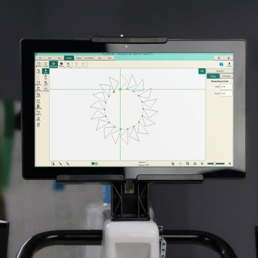 If you want to take your quilting to the next level, the PRO STITCHER LITE is for you. An 11-inch touchscreen computer mounted on the stitch-regulated quilting machine.